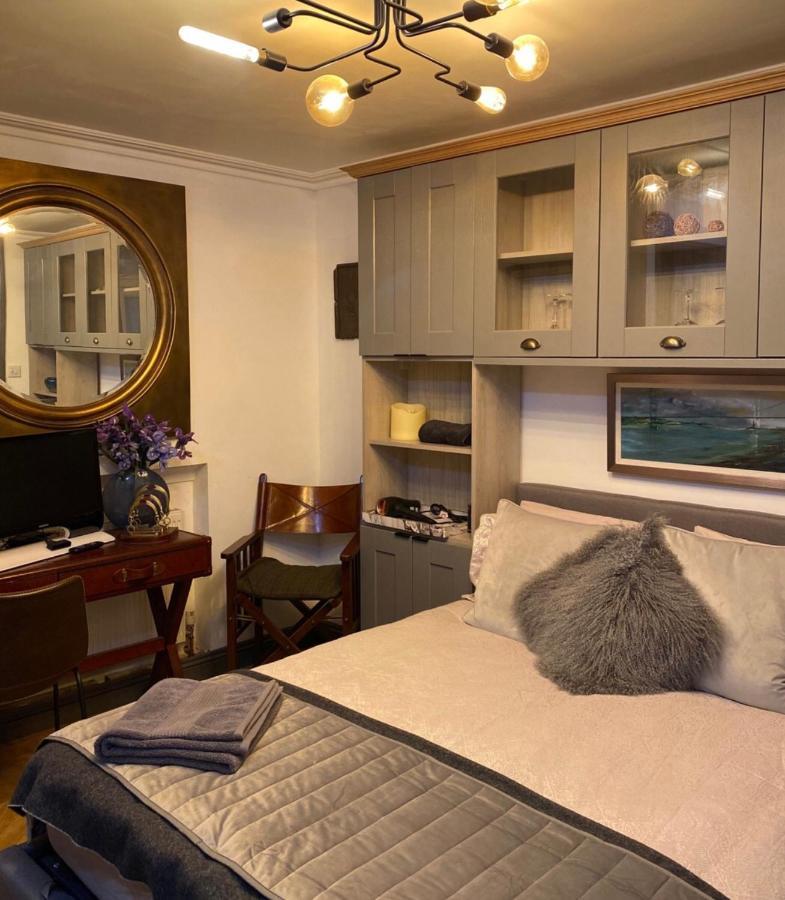 Ourhaus Apartment เบเวอร์ลีย์ ภายนอก รูปภาพ